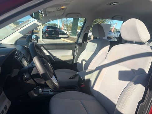 Used 2018 Subaru Forester 2.5i w/ Alloy Wheel Package image 18