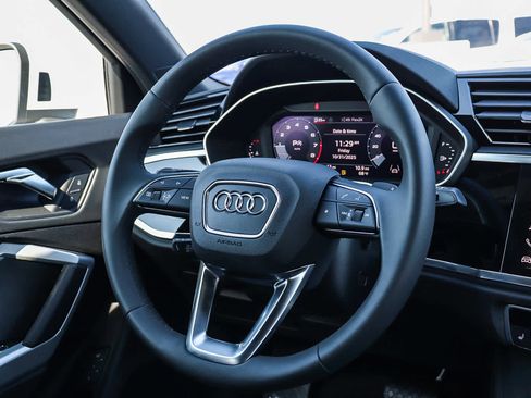 New 2025 Audi Q3 2.0T Premium image 21