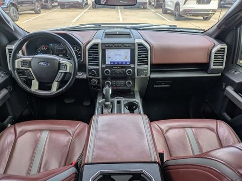 Used 2019 Ford F150 Platinum w/ Equipment Group 701A Luxury AWD/4WD image 13