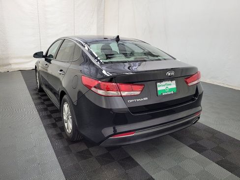Used 2017 Kia Optima LX FWD image 5