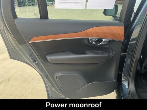 Certified 2023 Volvo XC90 B6 Plus w/ Protection Package image 18