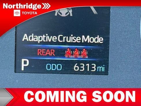 Used 2024 Toyota Corolla Cross LE w/ Moonroof Package image 9