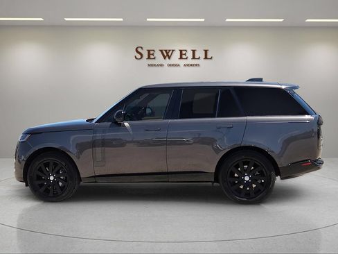 Used 2023 Land Rover Range Rover SE AWD/4WD image 2