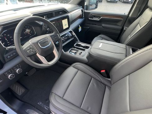 New 2026 GMC Sierra 3500 Denali w/ Denali Reserve Package image 18