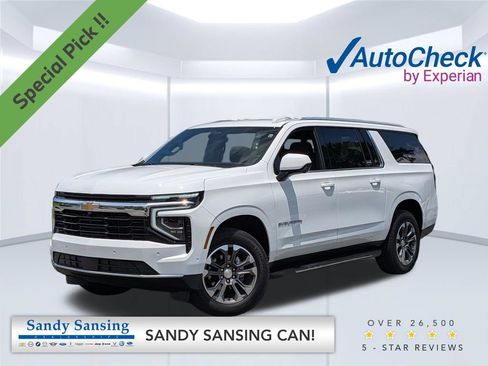 Used 2026 Chevrolet Suburban LS RWD image 1