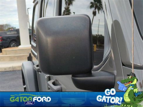 Used 2019 Jeep Wrangler Unlimited Rubicon image 12