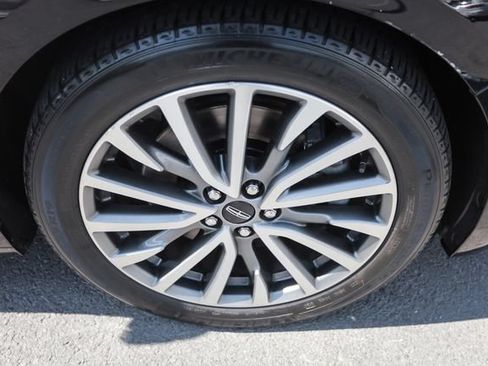 Used 2020 Lincoln Continental AWD w/ Premium Package image 67