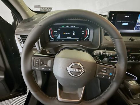 New 2026 Nissan Rogue Platinum w/ Platinum Premium Package image 10