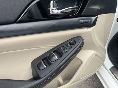 Used 2023 Nissan Maxima Platinum w/ Sport Mat Group image 14