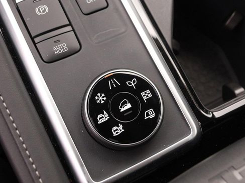 New 2025 Nissan Pathfinder SL w/ Cargo Package image 22