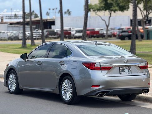 Used 2016 Lexus ES 350 FWD image 3