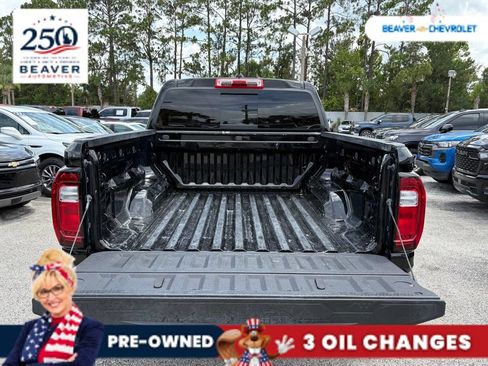 Used 2024 GMC Canyon AT4 w/ Technology Package AWD/4WD image 11