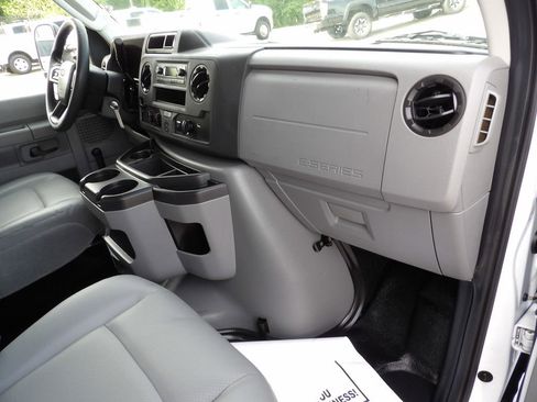 Used 2024 Ford E-350 and Econoline 350 Super Duty w/ Driver's Safety Package RWD image 23