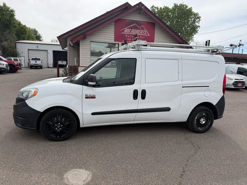 Used 2021 RAM ProMaster City Tradesman FWD image 2
