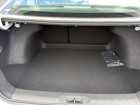 New 2026 Nissan Sentra SV w/ SV Convenience Package FWD image 15