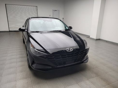 Used 2023 Hyundai Elantra SEL w/ Convenience Package FWD image 14