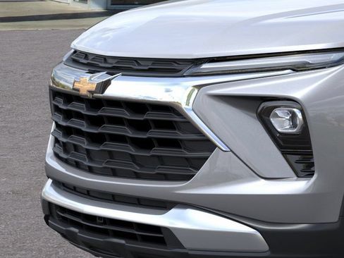 New 2026 Chevrolet TrailBlazer LT w/ Midnight Edition FWD image 13