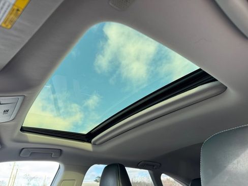 Used 2022 Lexus RX 450hL Luxury image 30