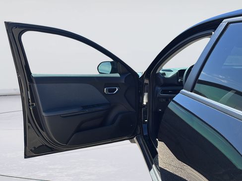 Certified 2025 Kia K4 EX FWD image 11
