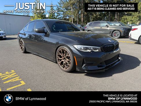 Used 2022 BMW 330i Sedan w/ Driving Assistance Package RWD image 1