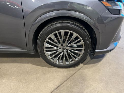 Used 2026 Lexus RX 450h AWD w/ Convenience Package image 43