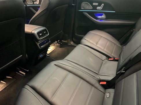 Certified 2025 Mercedes-Benz GLS 580 4MATIC image 19
