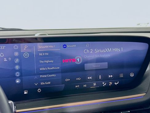 Used 2025 Buick Envision Sport Touring image 31