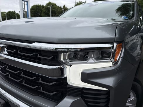 Used 2026 Chevrolet Silverado 1500 LT AWD/4WD image 6