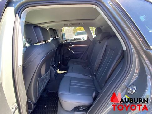 Used 2023 Audi Q5 2.0T Premium Plus w/ Premium Plus Package AWD/4WD image 24