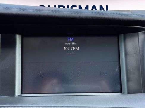 Used 2018 INFINITI QX30 FWD image 12