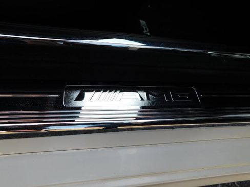 Used 2009 Mercedes-Benz CLS 63 AMG image 13