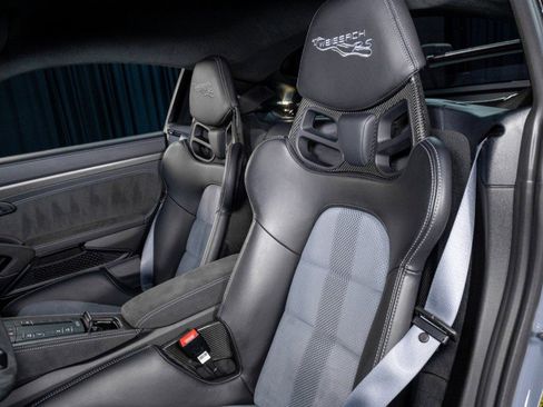 Used 2023 Porsche 718 Cayman GT4 RS image 18