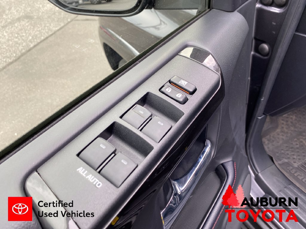 Used 2023 Toyota 4Runner TRD Off-Road Premium w/ Moonroof Package AWD/4WD image 11