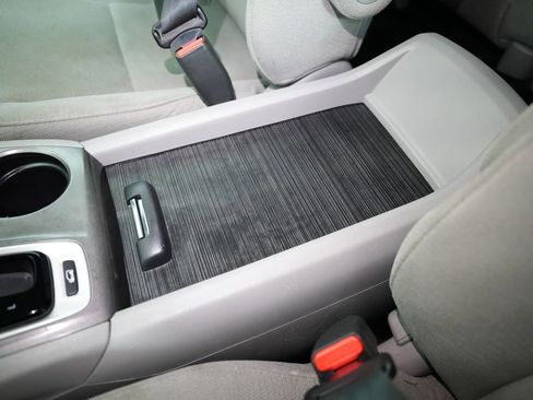 Used 2017 Honda Pilot EX image 33