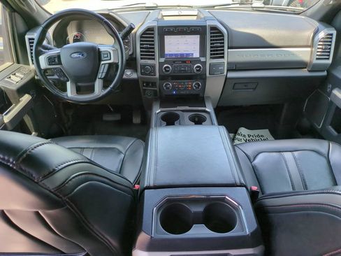 Used 2021 Ford F250 Platinum w/ FX4 Off-Road Package AWD/4WD image 13
