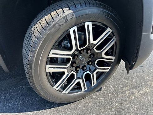 New 2026 Chevrolet Silverado EV LT image 10