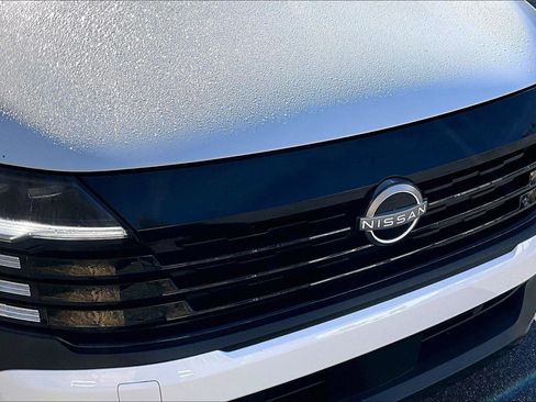 Used 2025 Nissan Kicks SV image 29