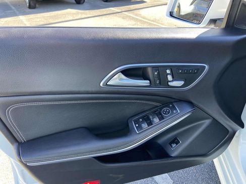 Used 2018 Mercedes-Benz CLA 250 image 7