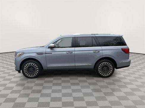 Used 2018 Lincoln Navigator Black Label AWD/4WD image 4