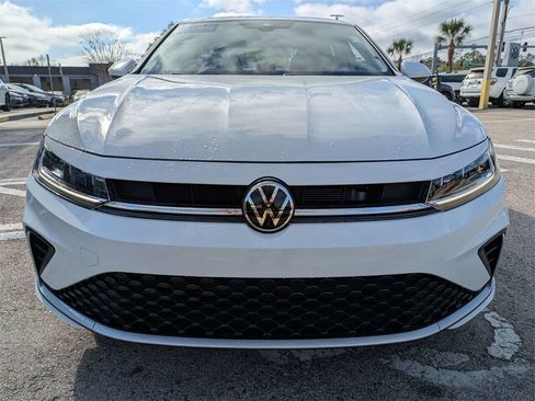 Certified 2025 Volkswagen Jetta S image 9