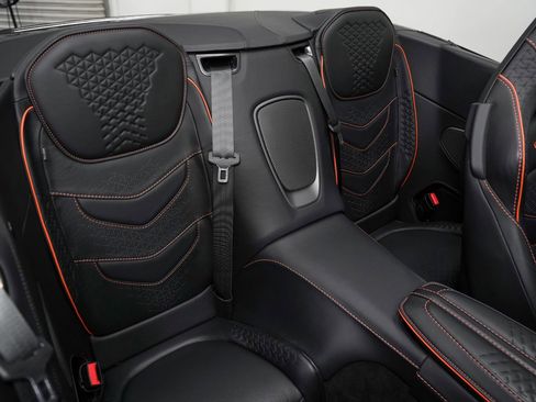 Used 2022 Aston Martin DBS Superleggera Volante RWD image 34