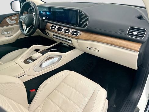 Used 2021 Mercedes-Benz GLS 450 4MATIC image 16