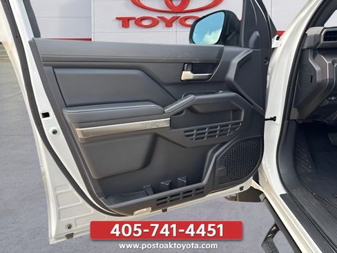 Used 2026 Toyota Land Cruiser w/ Premium Package AWD/4WD image 9