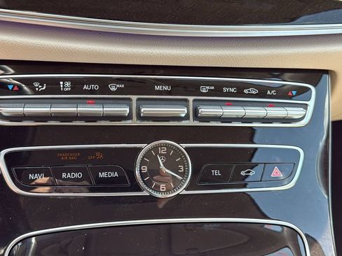 Used 2020 Mercedes-Benz E 450 Cabriolet image 35