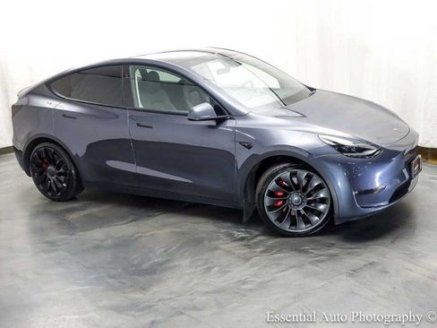 Used 2023 Tesla Model Y Performance AWD/4WD image 5