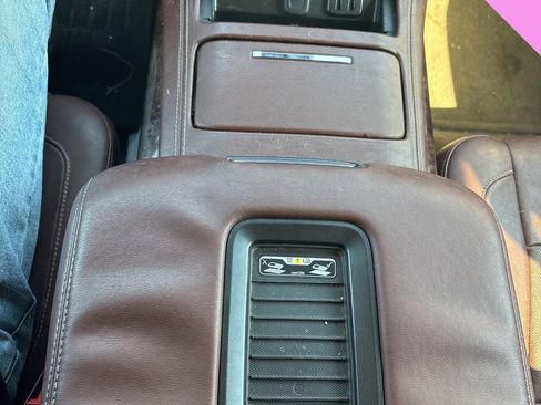 Used 2016 Chevrolet Suburban LTZ image 18