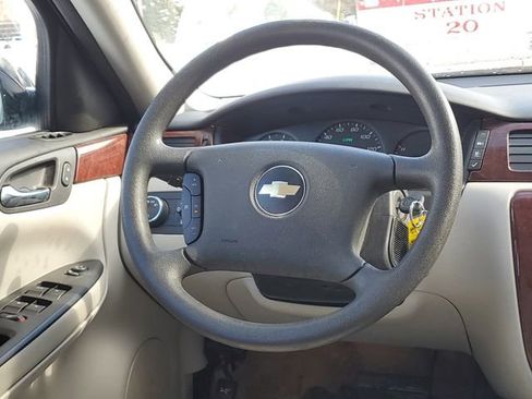 Used 2009 Chevrolet Impala LS image 17