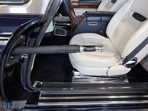 Used 2010 Rolls-Royce Phantom Coupe RWD image 15