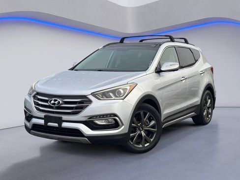 Used 2018 Hyundai Santa Fe Sport AWD/4WD image 2