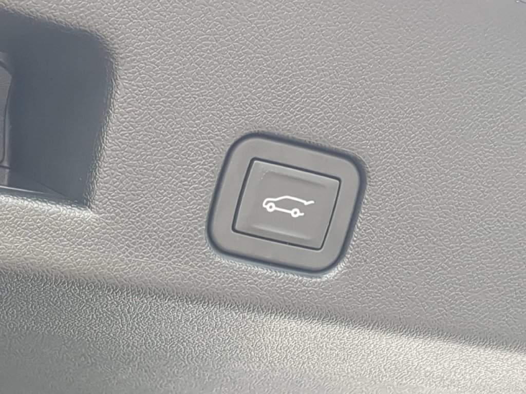 Certified 2024 Chevrolet Traverse RS AWD/4WD image 15